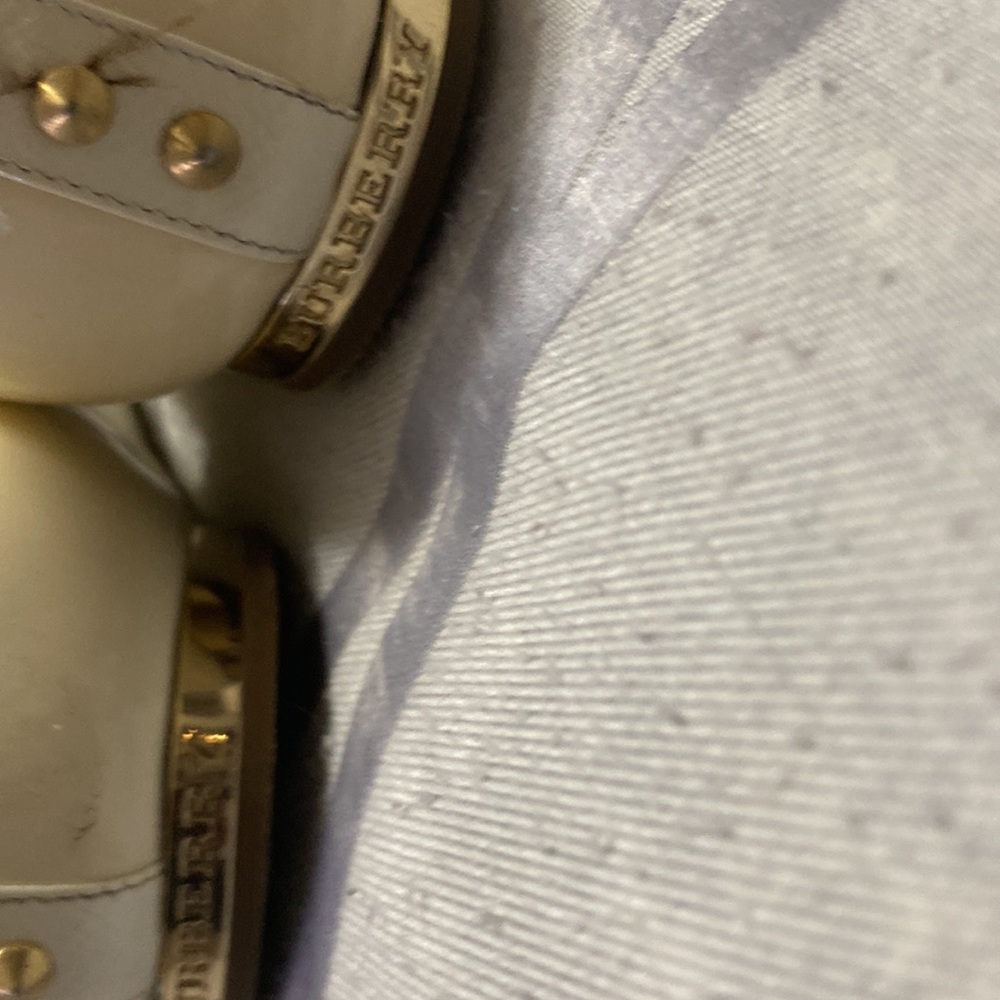 Size 38 made Italy cream I’m selling because to small for me - Picture 4 of 4